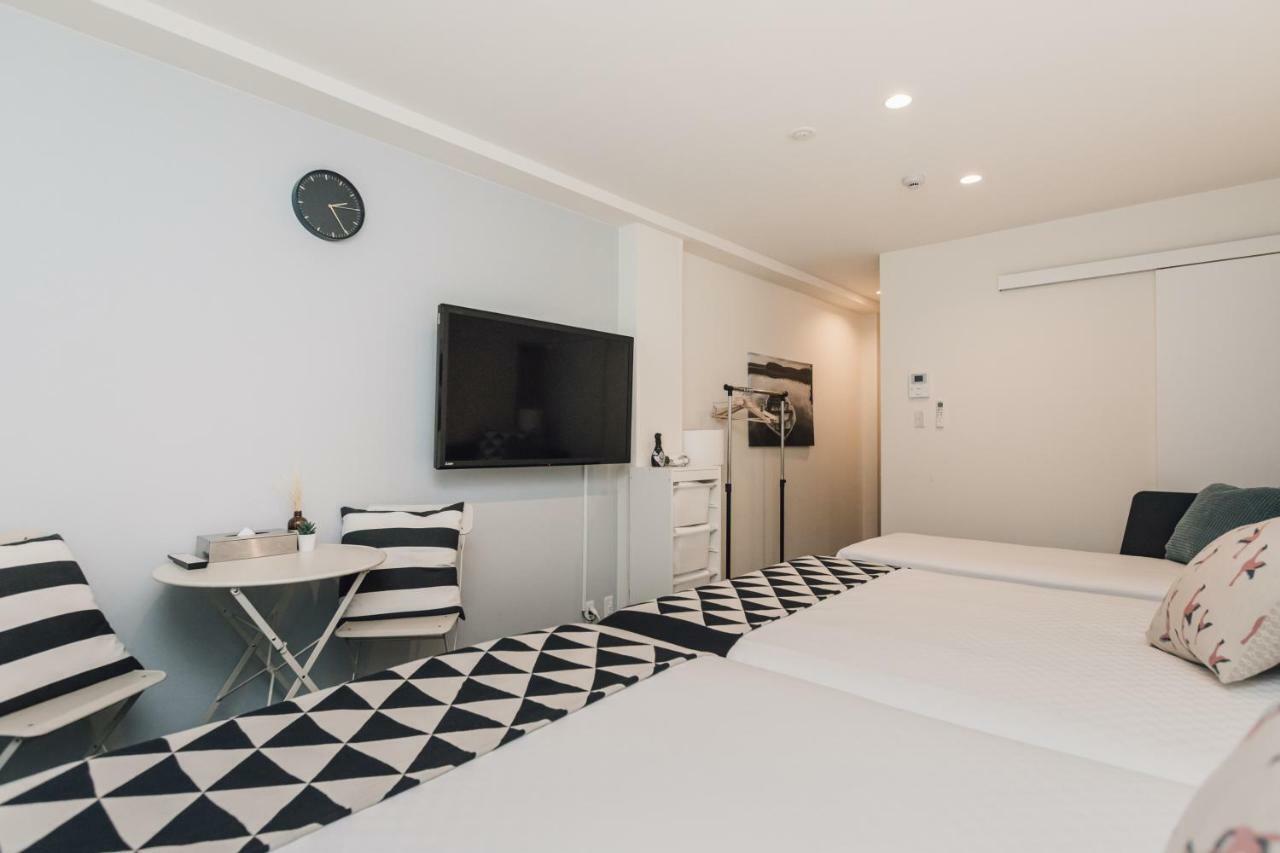 Namba Garden Square Apartment Osaka Bagian luar foto